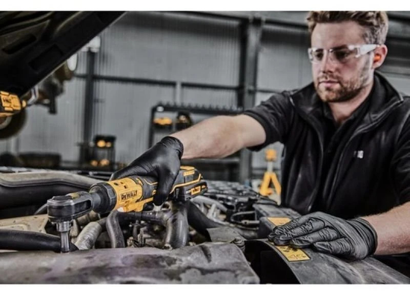 Akumuliatorinė terkšlė DeWALT DCF512N, juoda ir geltona