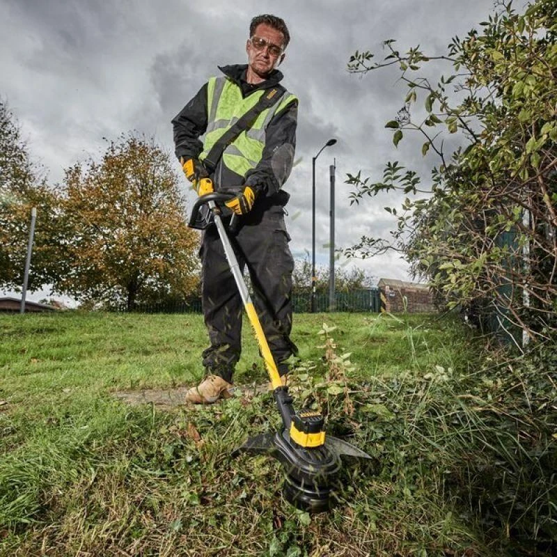 DEWALT akumuliatorinė sudedama žoliapjovė DCM561PBS 18V be akumuliatoriaus ir kroviklio