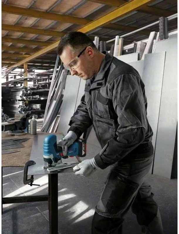 Akumuliatorinis siaurapjūklis Bosch GST 185-LI Professional; 18 V (be akumuliatoriaus ir pakrovėjo)
