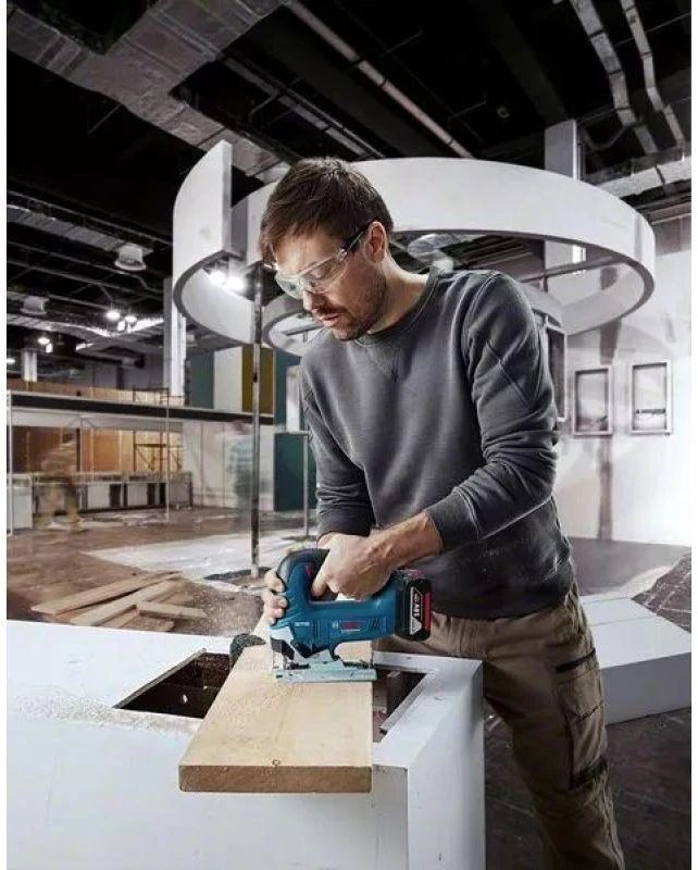Bosch siaurapjūklis GST 185-LI 18 V be akumuliatoriaus ir kroviklio