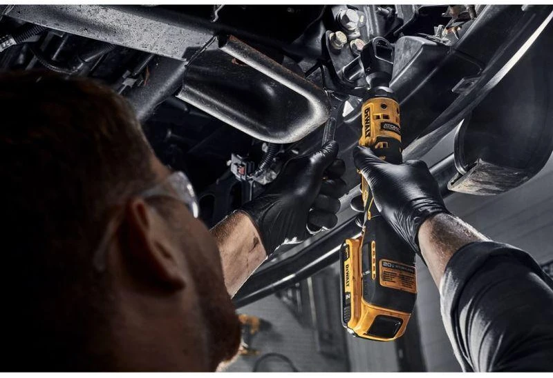 Grzechotka DEWALT terkšlė 18V 1/2" 95Nm 1x2,0Ah KREPŠYS DCF512D1