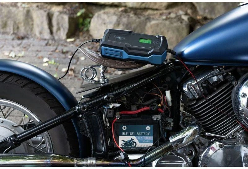 Ansmann 1001-0146 automobilio akumuliatoriaus įkroviklis 6 – 14 V Juoda