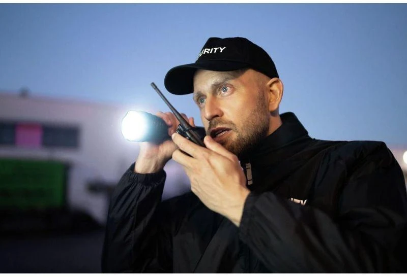 Ansmann Pro 3000R Juoda Rankinis žibintuvėlis LED