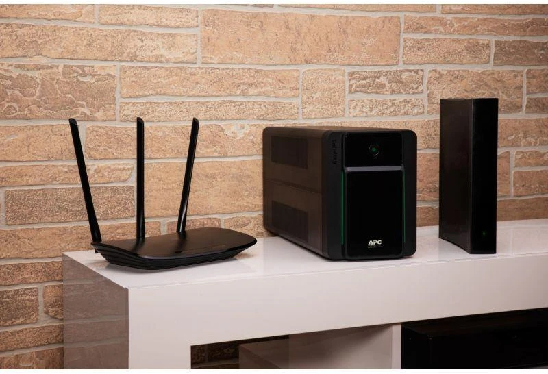 Ausinės APC EASY UPS 1600VA 230V AVR/SCHUKO lizdai