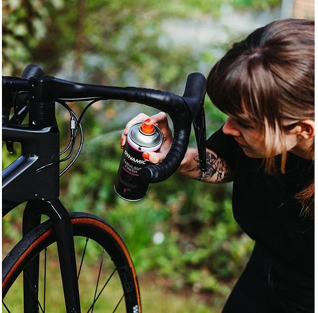 Dynamic Bike Care Apsauginis poliravimo skystis Dynamic Fabulous Finish