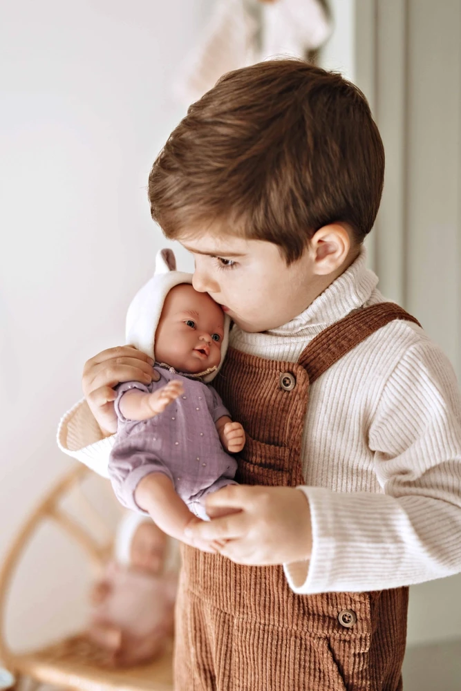 Arias tikroviška kūdikio lėlė su vienaragio kepuryte, 28 cm