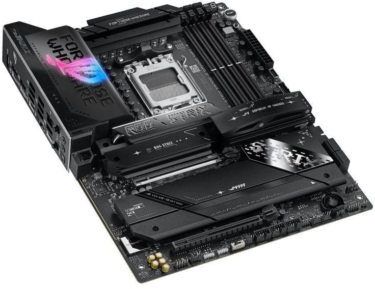 ASUS ROG STRIX X870E-E GAMING WIFI pagrindinė plokštė