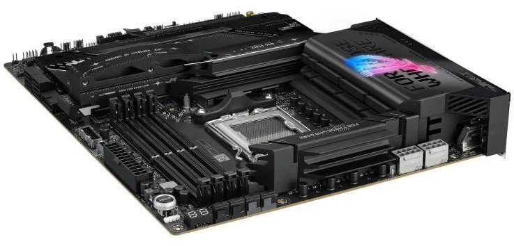 ASUS ROG STRIX X870E-E GAMING WIFI pagrindinė plokštė