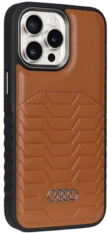 Audi Synthetic Leather MagSafe Apple iPhone 15 Pro Max 6.7″ rudos spalvos kietas dėklas AU-TPUPCMIP15PM-GT/D3-BN