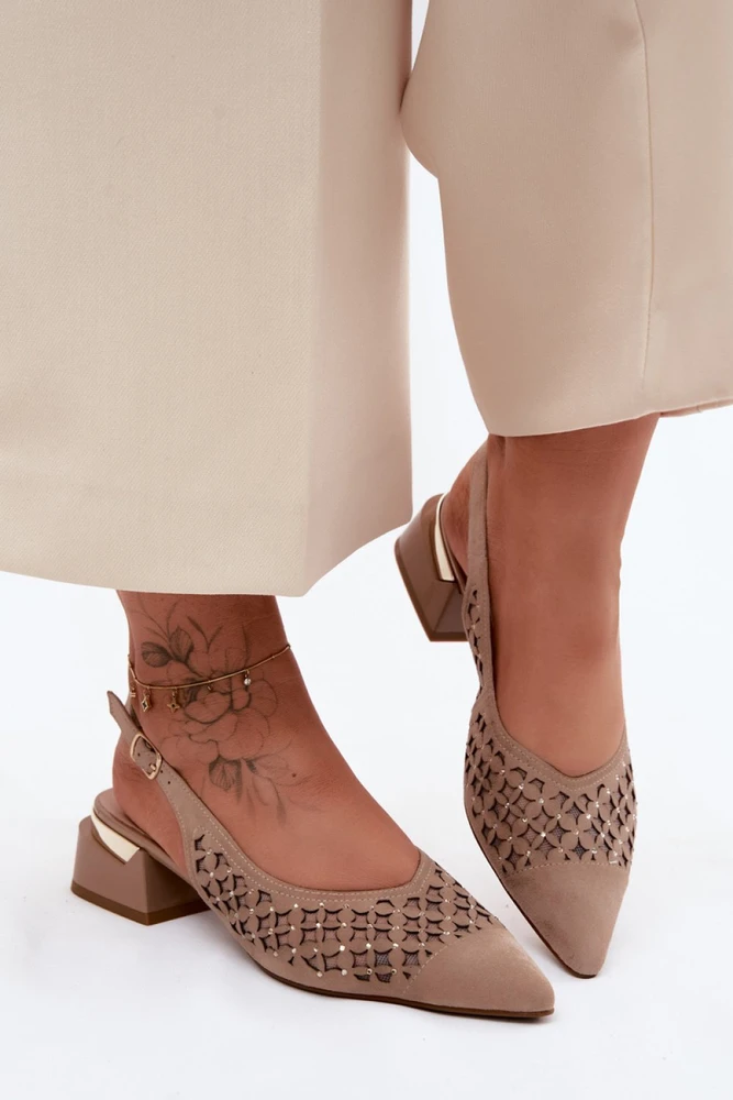 Aukštakulnės basutės su ažūriniu viršumi Step in style