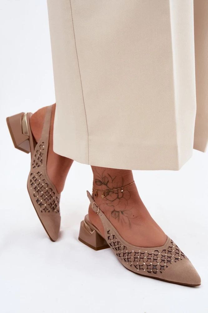 Aukštakulnės basutės su ažūriniu viršumi Step in style