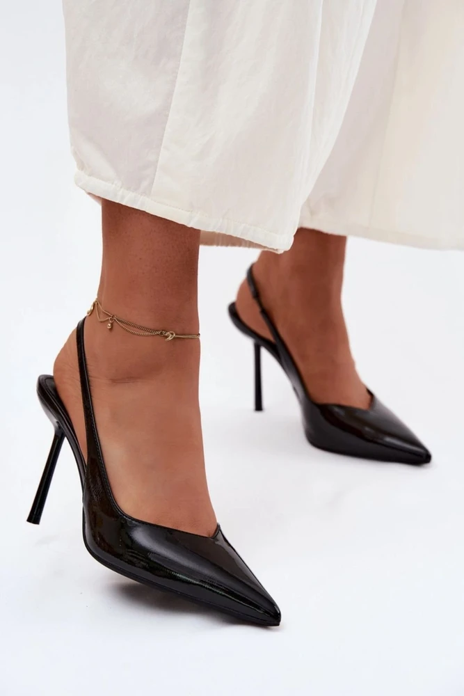 Aukštakulniai bateliai iš lakinės odos imitacijos Step in style