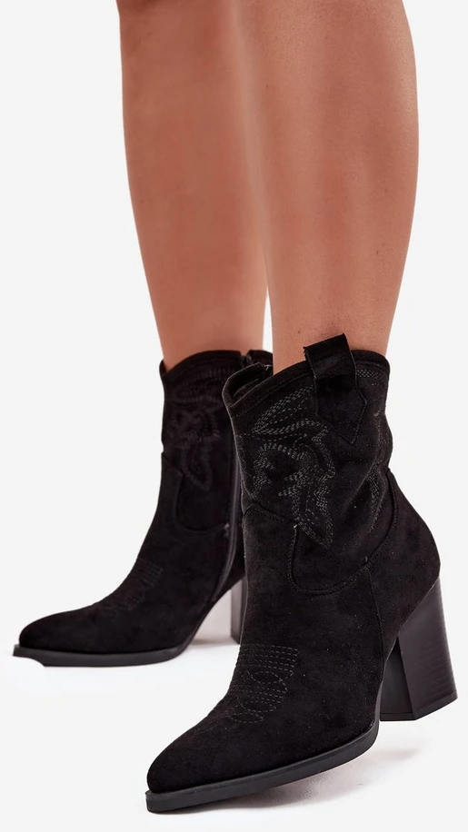 Aulinukai juodi iš eko zomšos su kulnu Ideal Shoes
