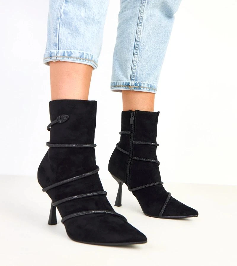 Aulinukai moteriški juodi dekoruoti cirkoniais Nethe