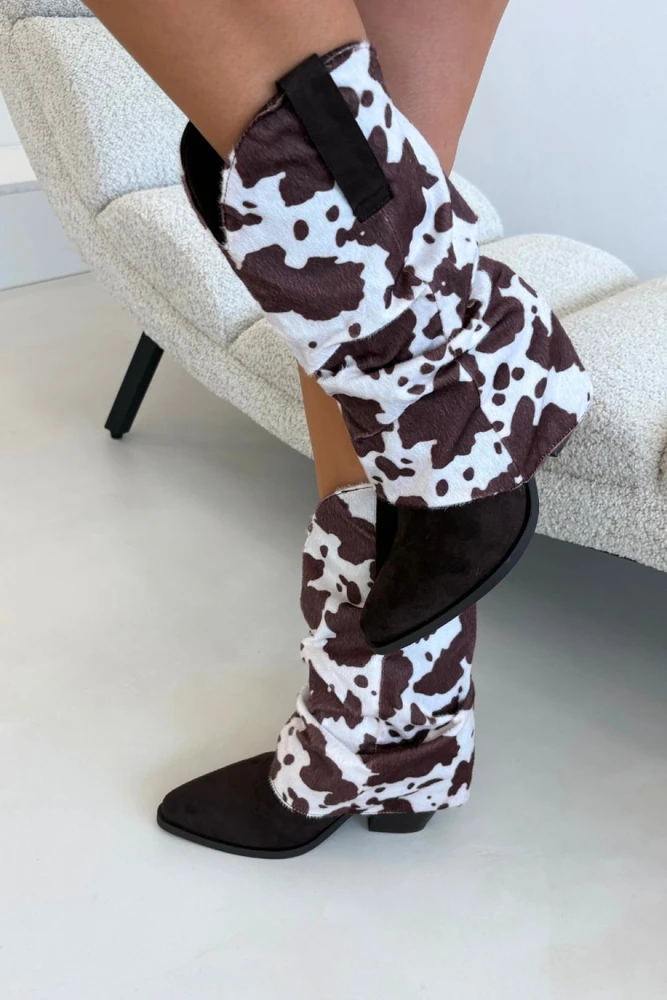 Aulinukai su kulnu ir karvės rašto aulais Step in style