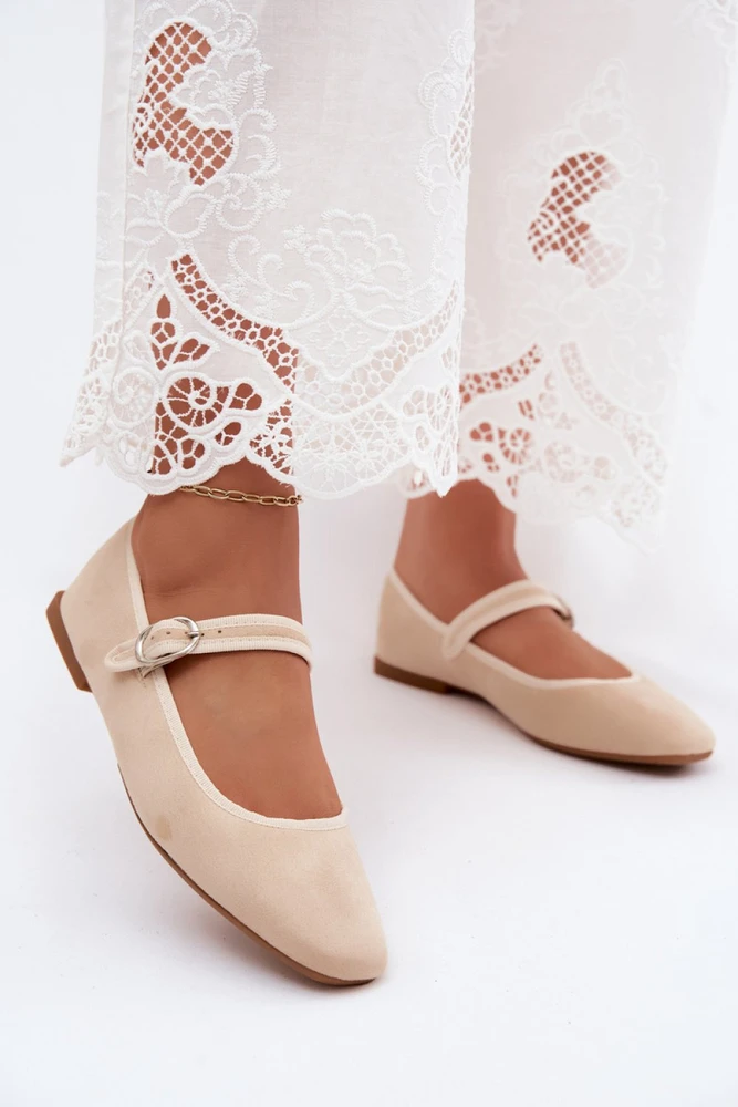 Balerinos iš odos imitacijos su sagtimi Step in style