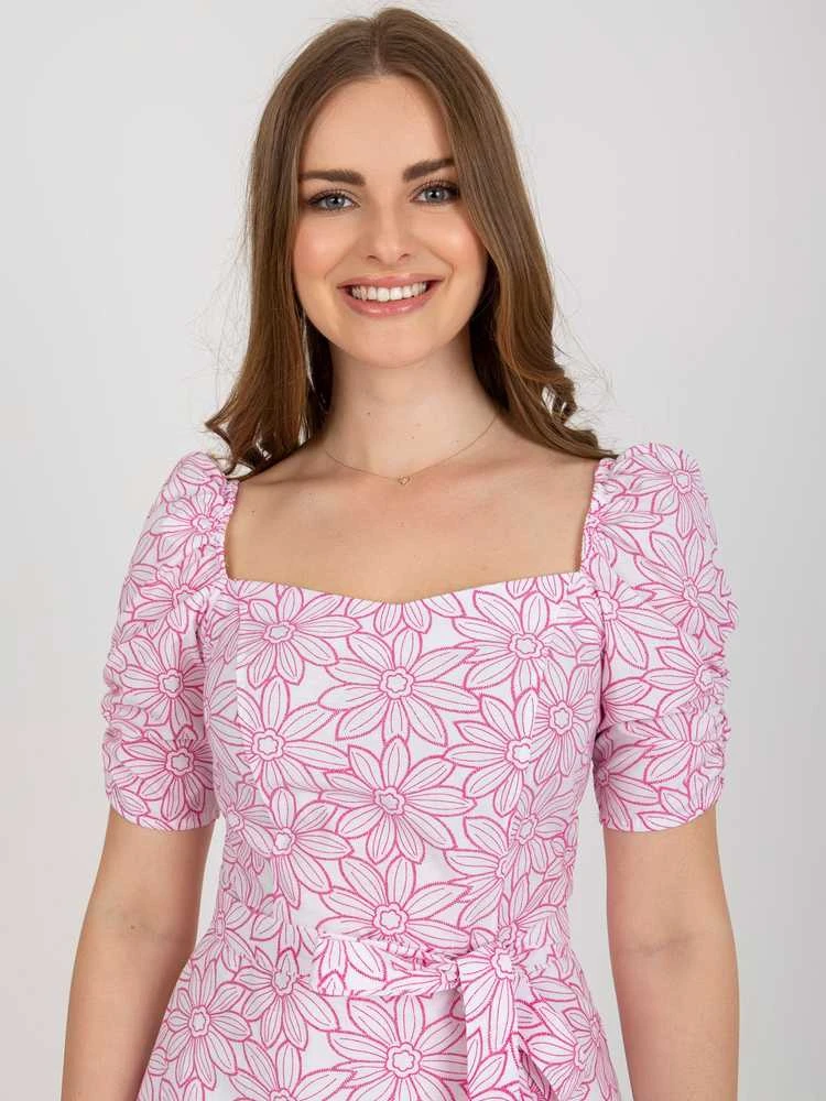 Balta ir rožinė suknelė