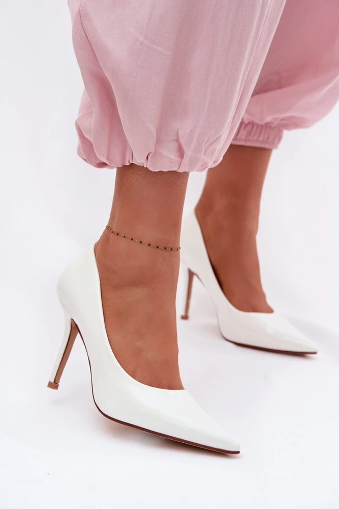 Balti aukštakulniai bateliai Step in style