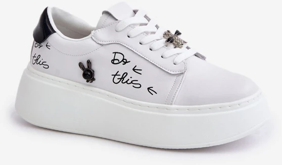 Balti sportbačiai Step in style