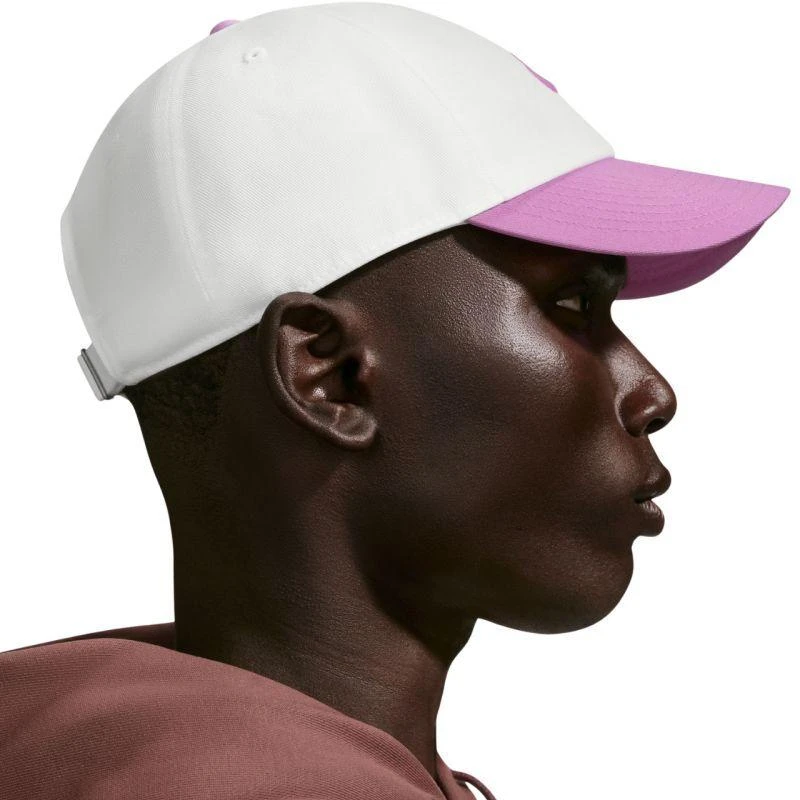 Baltos ir rožinės spalvos kepurė Nike Club Cap FB5368 103