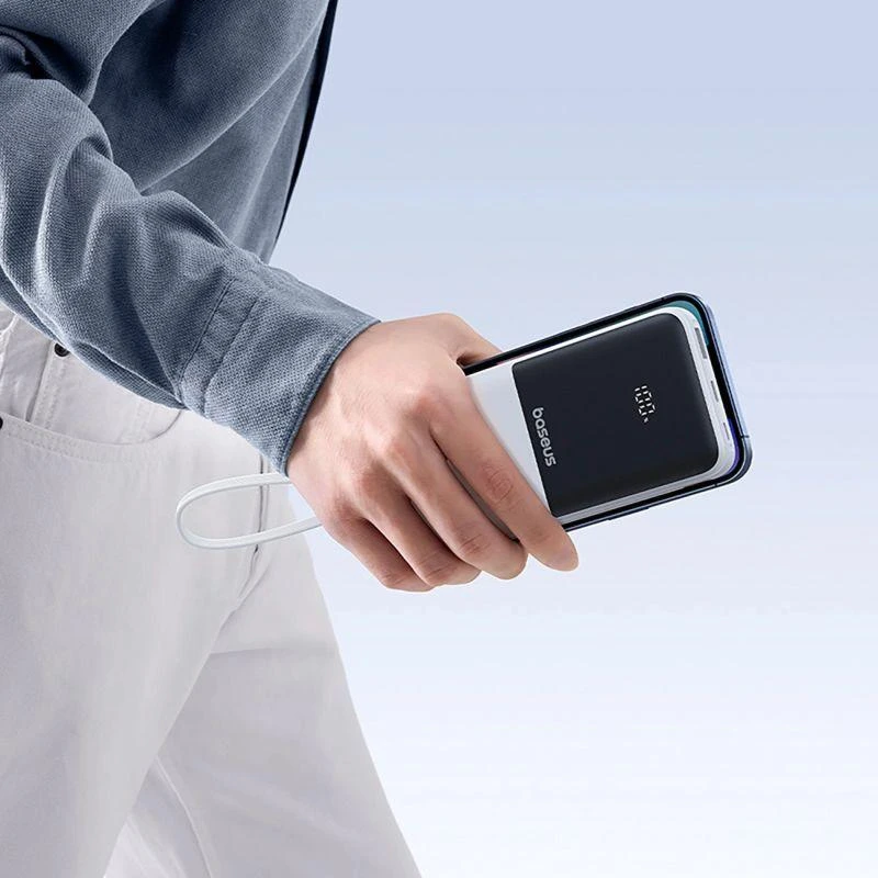Baseus „A6ac4 Lipow“ 10000mAh 22,5 W išorinė baterija su dviem integruotais laidais (su „A6ac4 Simple USB-A - USB-C 3A 20 cm“ laidu) – balta