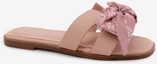 Basutės su klostuotu kaspinu Step in style