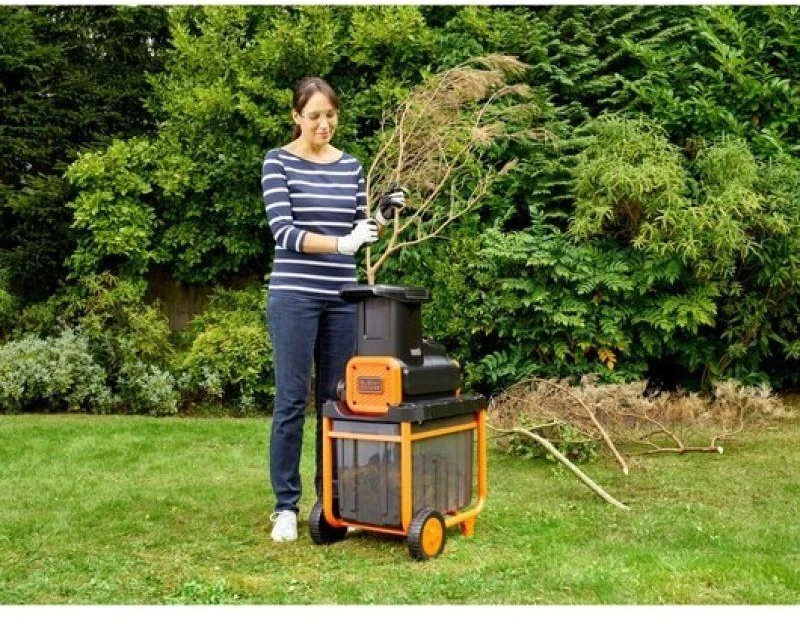 Black & Decker Elektrinis tylus šakų smulkintuvas BEGAS5800