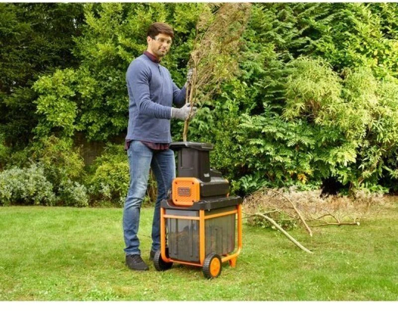 Black & Decker Elektrinis tylus šakų smulkintuvas BEGAS5800