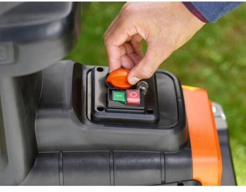 Black & Decker Elektrinis tylus šakų smulkintuvas BEGAS5800