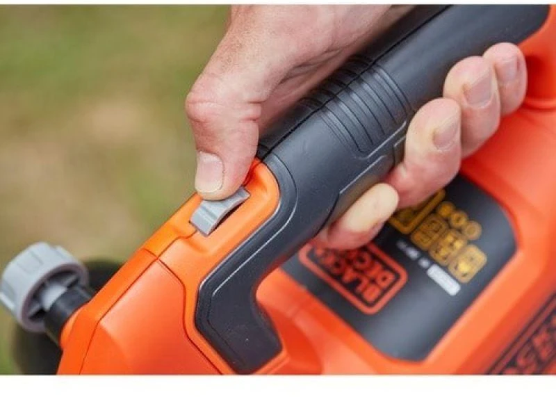 Black & Decker Juodas & Decker Akumuliatorinis lapų siurblys-pūstuvas Juodas & Decker BCBLV3625L1-QW; 36 V; 1x2,5 Ah akum.