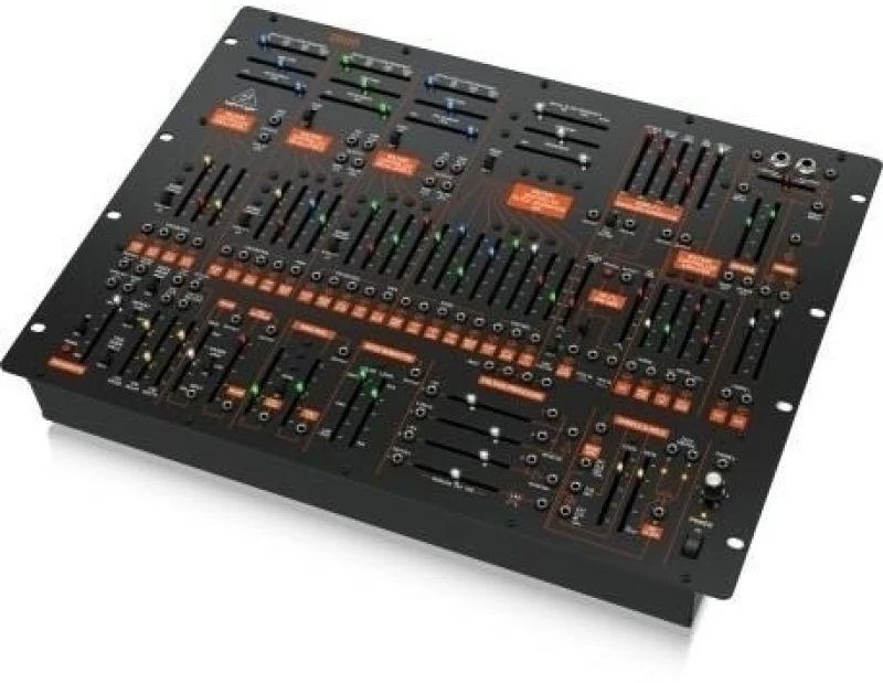Behringer 2600 analoginis sintezatorius