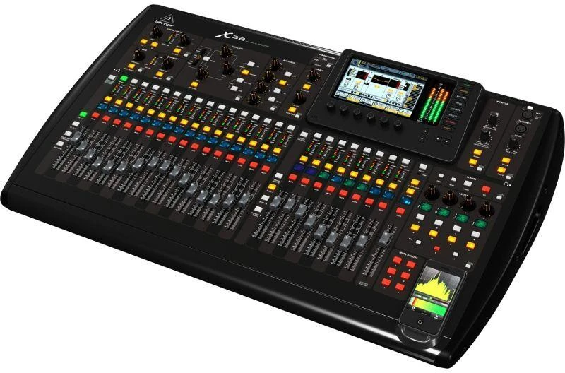 Behringer X32 garso pultas, 40 kanalų, 10–22 000 Hz, juodas