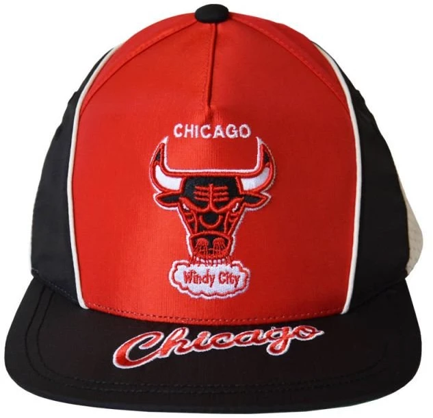 Beisbolo kepurė su Chicago Bulls logotipu Mitchell & Ness, raudona ir balta