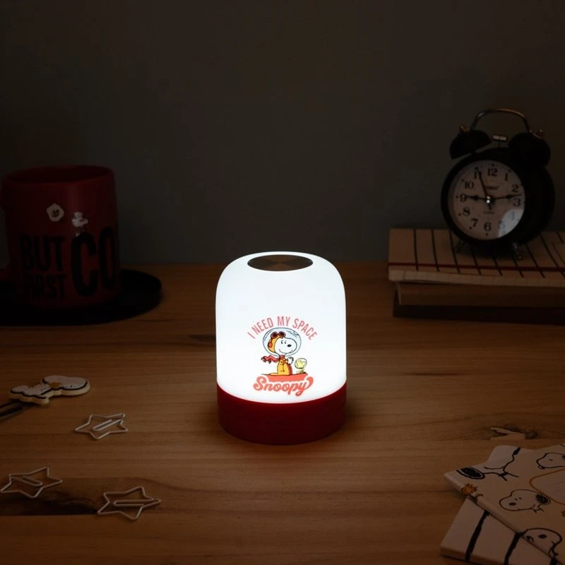 ERIK Belaidė USB-C LED naktinė lemputė Snoopy