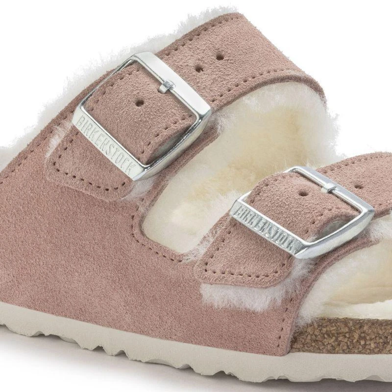 Birkenstock Arizona zomšas ādas kažokādas ar polsterējumu, rozā māla LAF šauras čības (1023258)