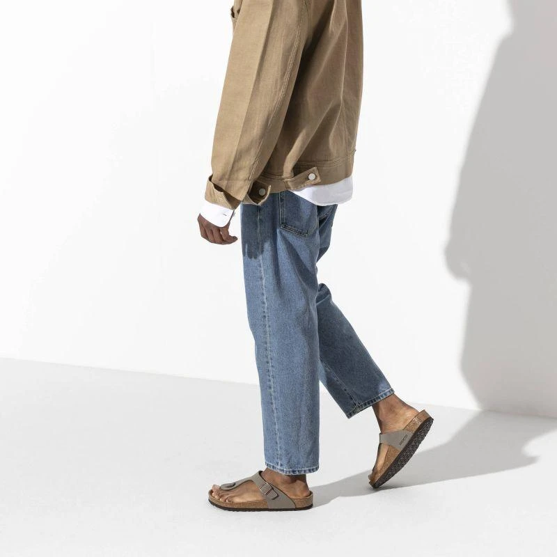 Birkenstock Gizeh Birko-Flor Nubuck Stone vyriškos šlepetės per pirštą, plati pėda, pilkos (43391)