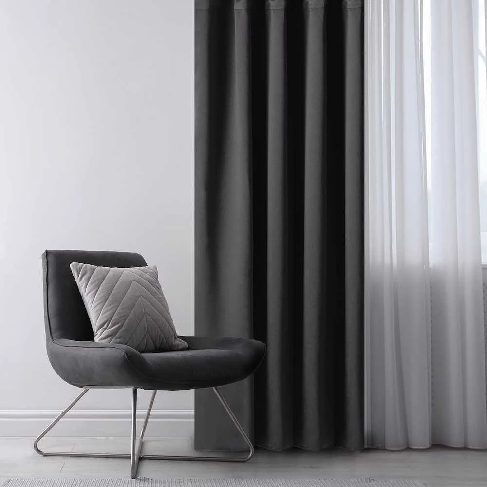 Blackout užuolaida 140 × 230 cm, juoda
