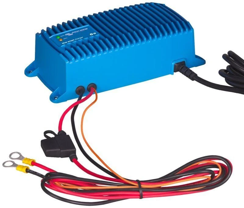 Victron Energy Mėlyna Smart IP67 įkroviklis 12V 13A