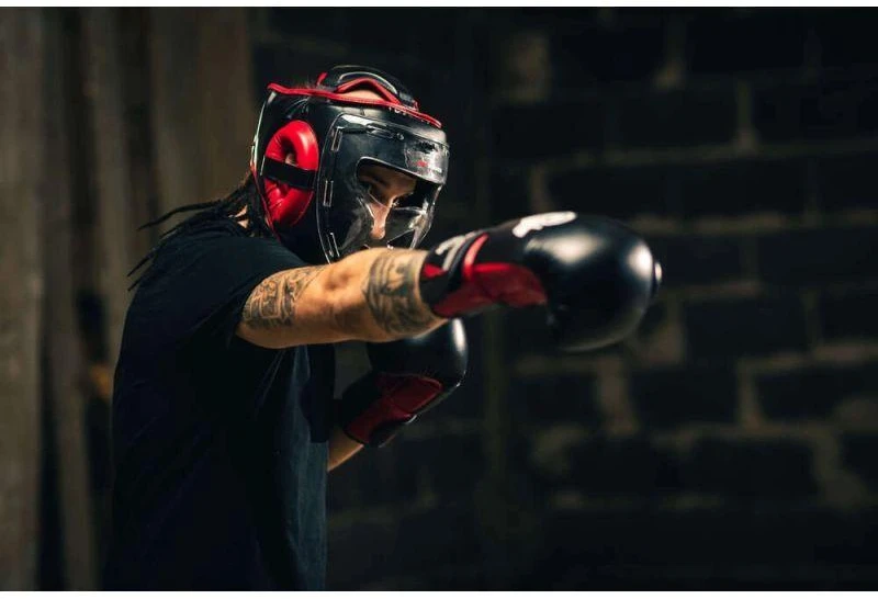 BUSHIDO Bokso šalmas su polikarbonato kauke M - Hannibal