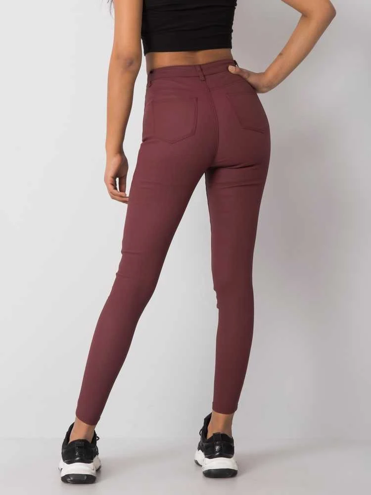 Bordo spalvos kelnės