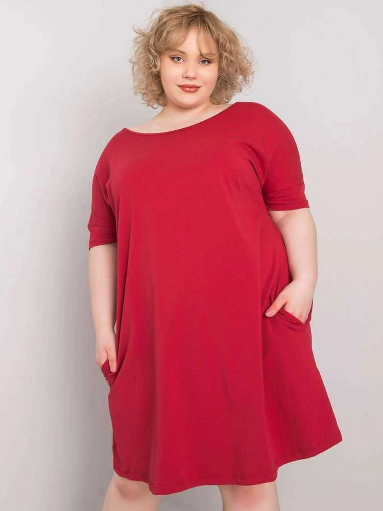 Bordo spalvos suknelė