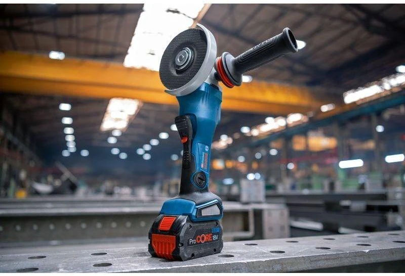 „Bosch“ kombinuotas rinkinys, 4 įrankiai, 18 V akumuliatorius