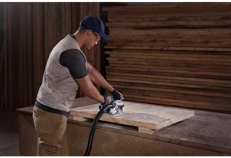 Bosch GKS 600 16,5 cm juoda, mėlyna 5200 aps./min. 1200 W
