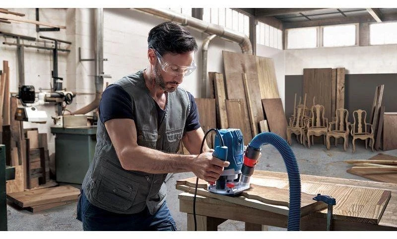 Bosch GOF 130 1300 W frezavimo staklės
