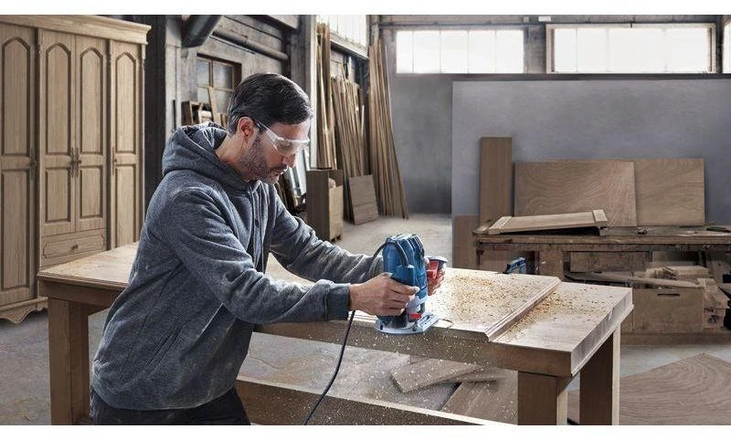Bosch GOF 130 1300 W frezavimo staklės