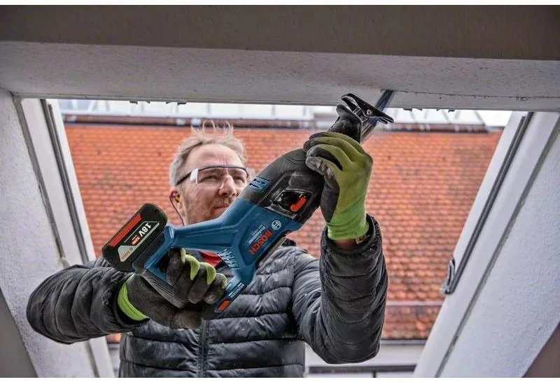 Akumuliatorinis tiesinis pjūklas Bosch GSA 185-LI Professional; 18 V (be akumuliatoriaus ir pakrovėjo)