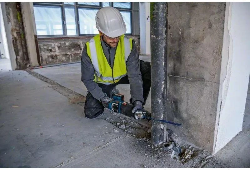 Akumuliatorinis tiesinis pjūklas Bosch GSA 185-LI Professional; 18 V (be akumuliatoriaus ir pakrovėjo)