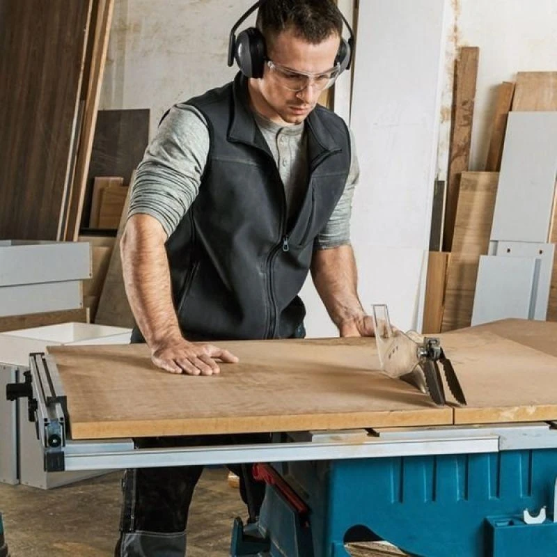 Išilginio pjovimo staklės Bosch GTS 254 Professional; 1800 W