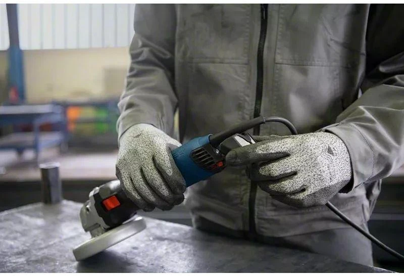 Bosch GWS 17-125 TS kartoninė dėžutė