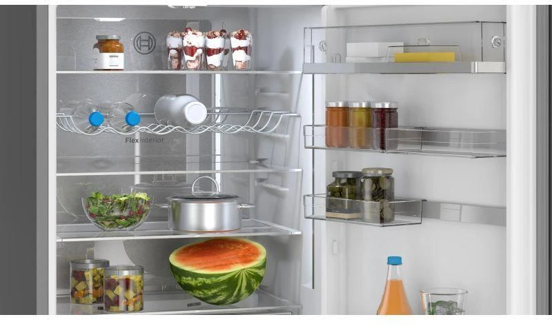 Bosch Serie 6 KGN49LBCF fridge-šaldiklis Freestanding 440 L C Juodas